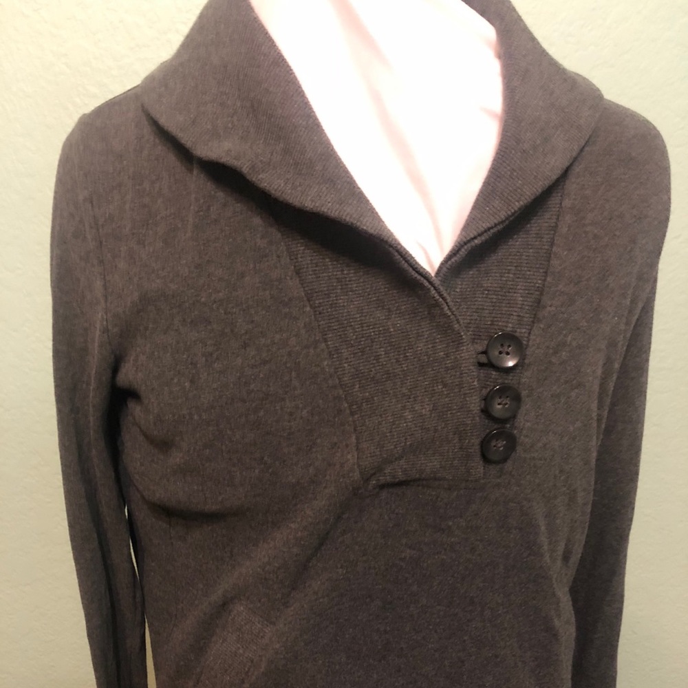 Women’s top. Long sleeve